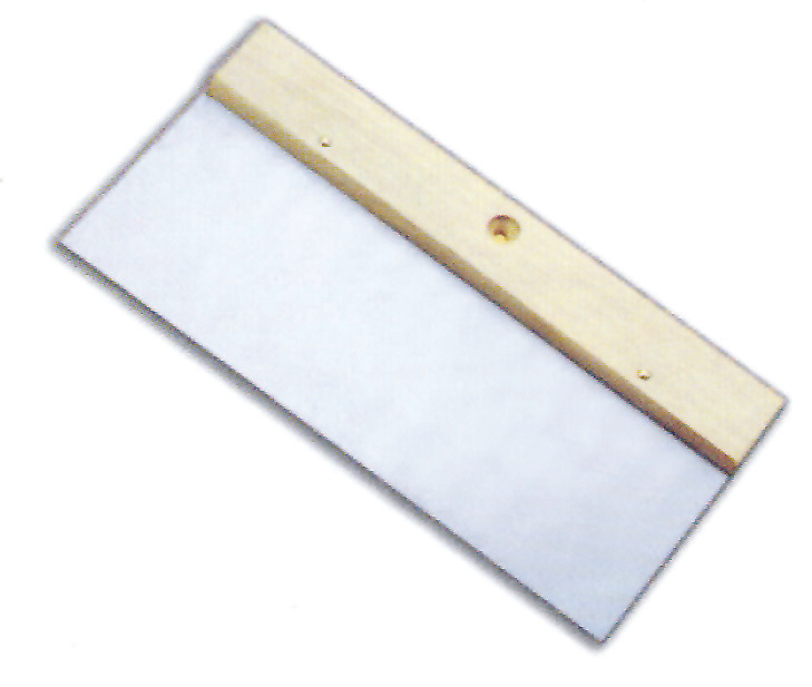 Spatula with wooden handle and hanging hole